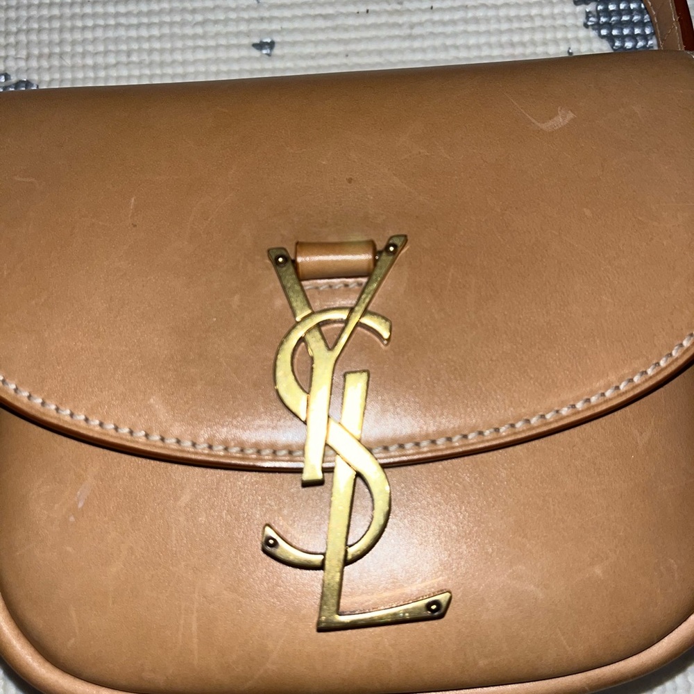 Small Kaia crossbody bag. Gently used. Comes with dust bag.